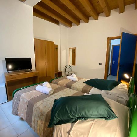 Casa Santa Caterina E Sant Antonio Hotel Padova Eksteriør billede