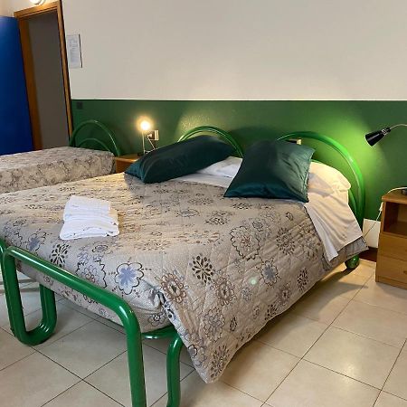 Casa Santa Caterina E Sant Antonio Hotel Padova Eksteriør billede