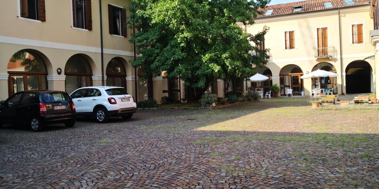 Casa Santa Caterina E Sant Antonio Hotel Padova Eksteriør billede