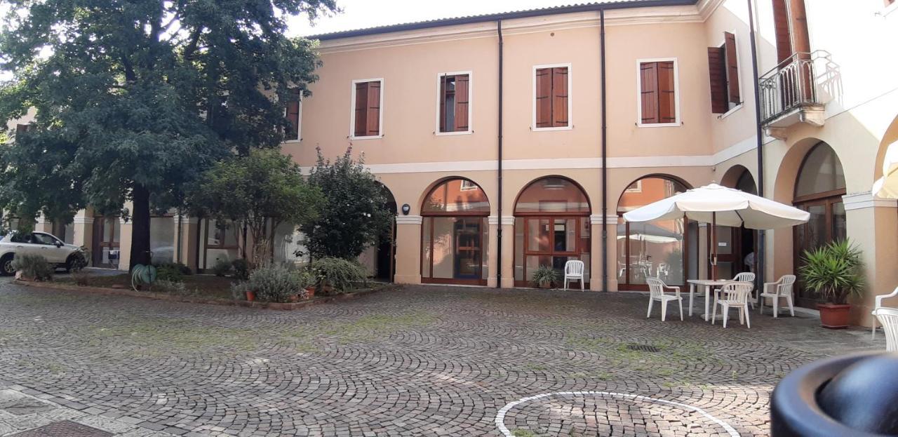 Casa Santa Caterina E Sant Antonio Hotel Padova Eksteriør billede