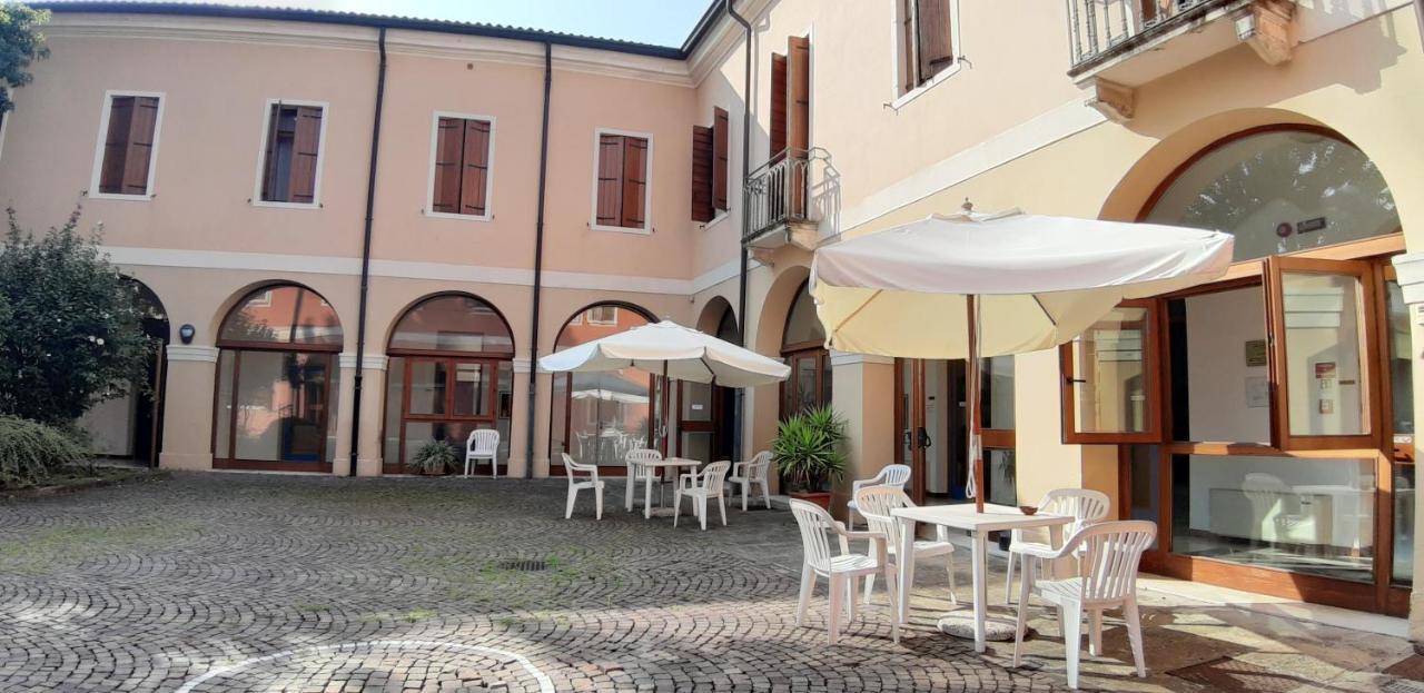 Casa Santa Caterina E Sant Antonio Hotel Padova Eksteriør billede