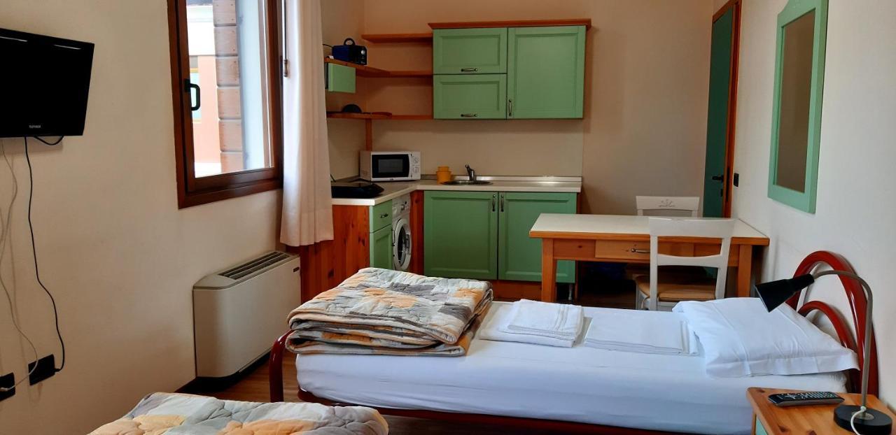 Casa Santa Caterina E Sant Antonio Hotel Padova Eksteriør billede