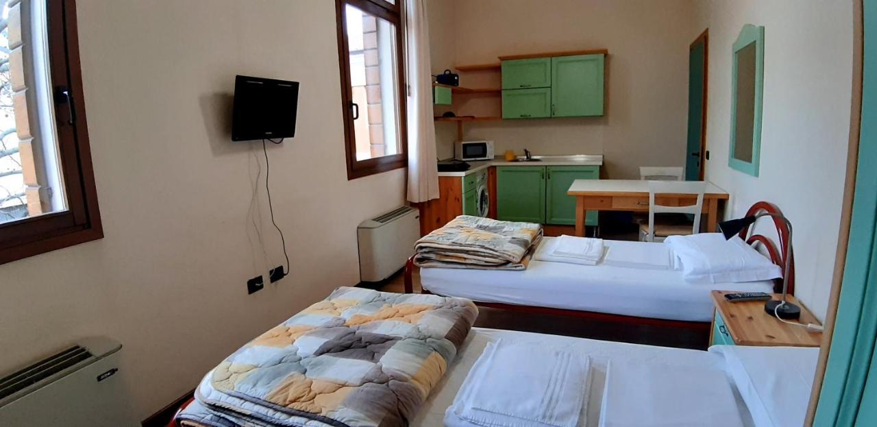 Casa Santa Caterina E Sant Antonio Hotel Padova Eksteriør billede