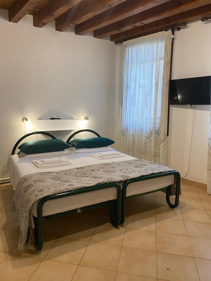 Casa Santa Caterina E Sant Antonio Hotel Padova Eksteriør billede