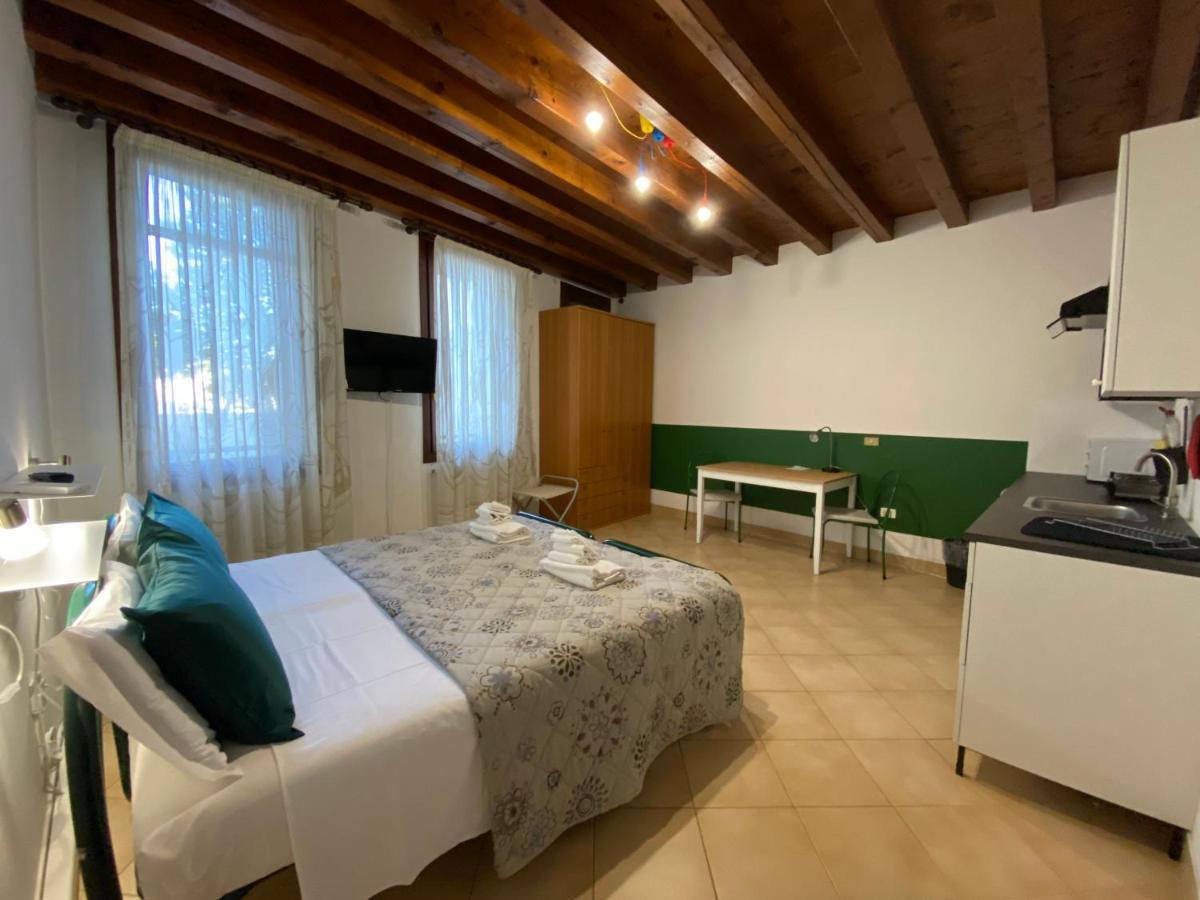 Casa Santa Caterina E Sant Antonio Hotel Padova Eksteriør billede