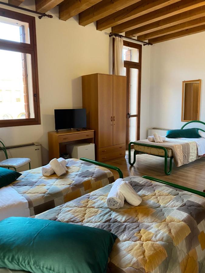 Casa Santa Caterina E Sant Antonio Hotel Padova Eksteriør billede