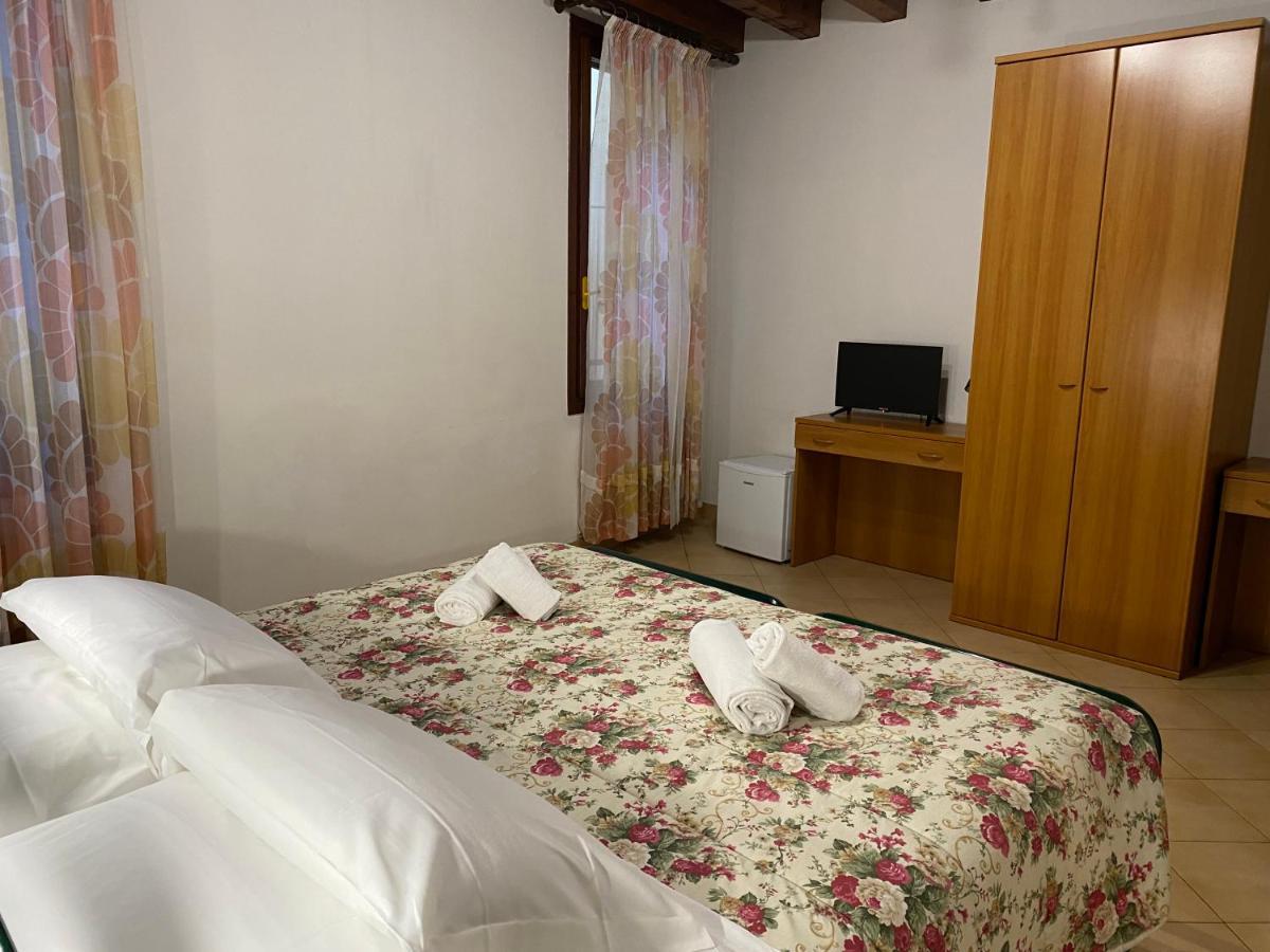 Casa Santa Caterina E Sant Antonio Hotel Padova Eksteriør billede