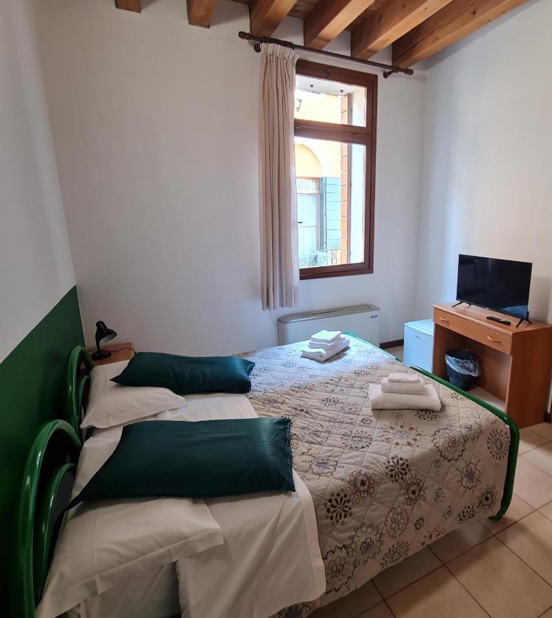 Casa Santa Caterina E Sant Antonio Hotel Padova Eksteriør billede